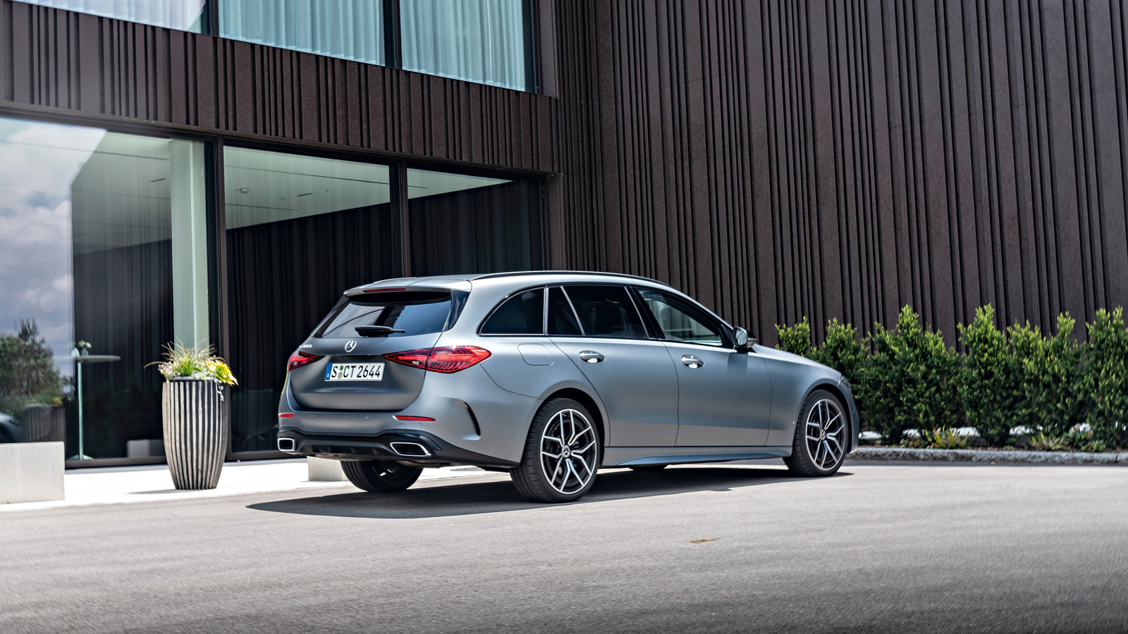 Νέα Mercedes C-Class: Η οικονομική εκδοχή της S-Class