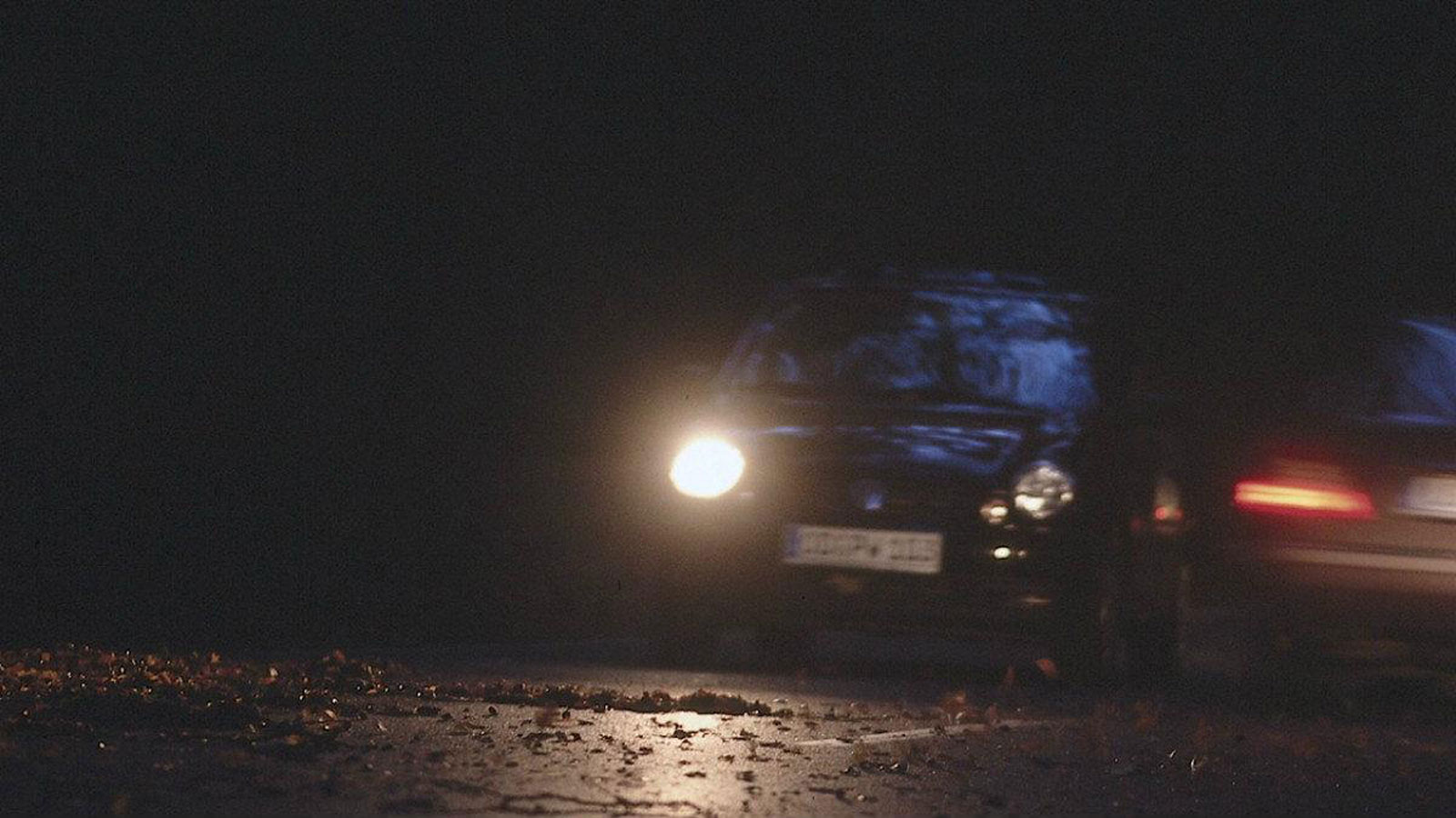 Όσον αφορά τα φανάρια, πρέπει να ελέγξουμε πως όλες οι λάμπες ανάβουν, τόσο στο εμπρός, όσο και στο πίσω μέρος του οχήματός μας, και τα φώτα είναι καλ