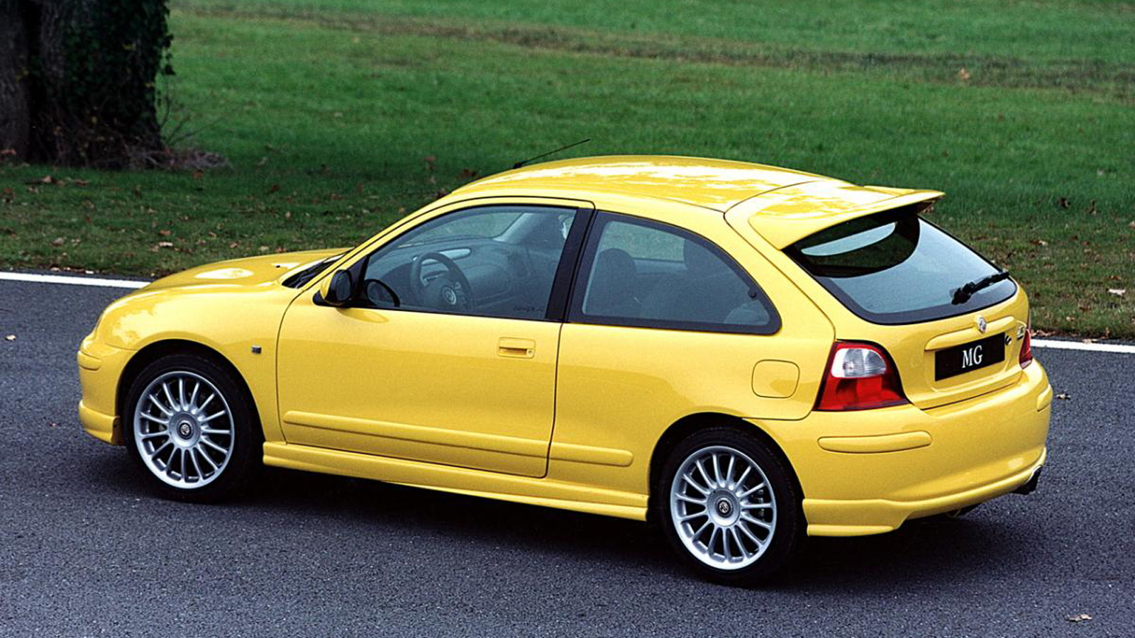 MG ZR: Το εκρηκτικό hot-hatch από τη Μ. Βρετανία