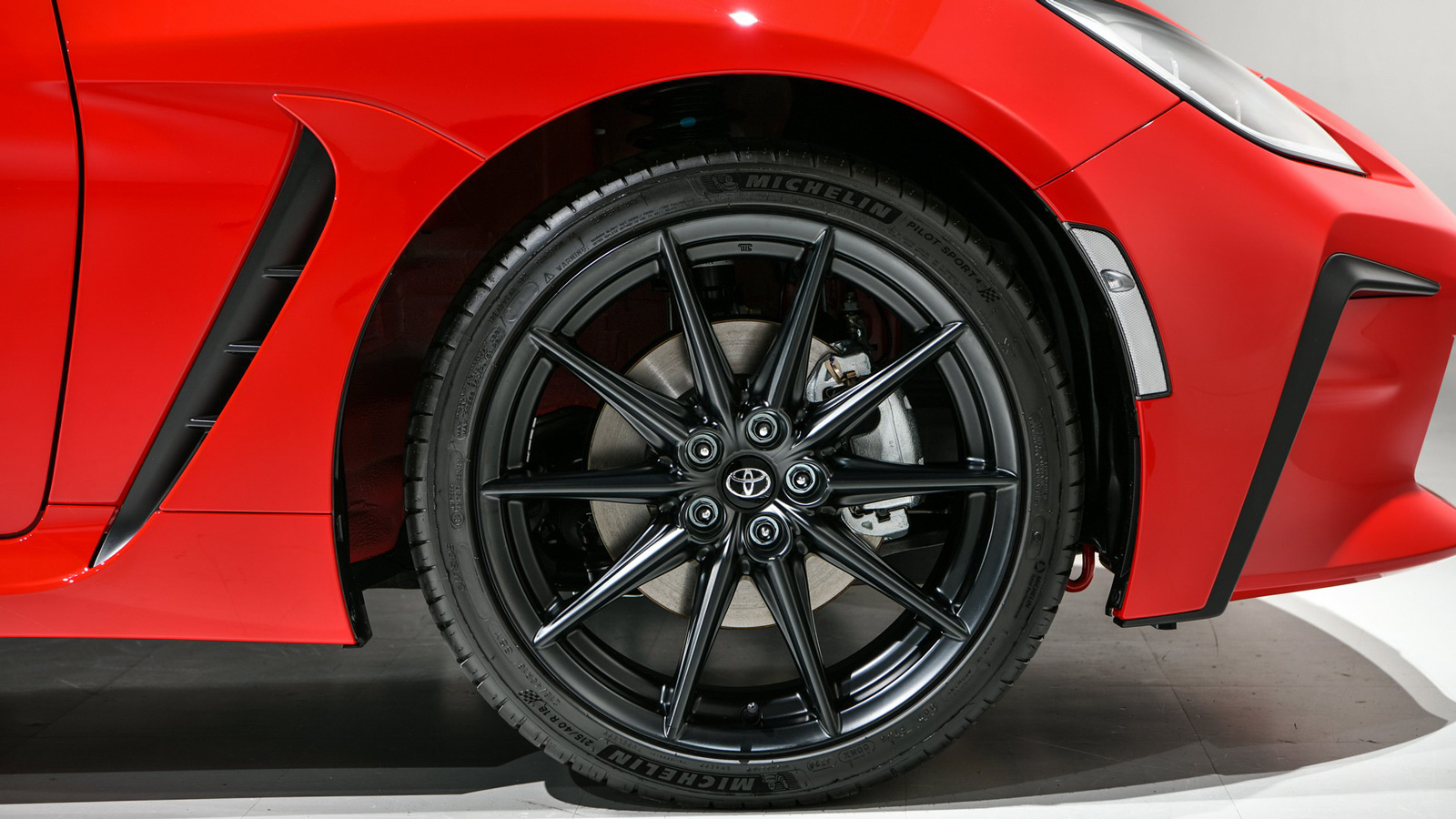 Επίσημη πρεμιέρα για το Toyota GR 86