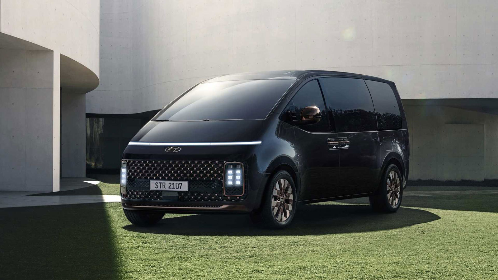 Το Hyundai Staria έρχεται στην Ευρώπη με 175 PS