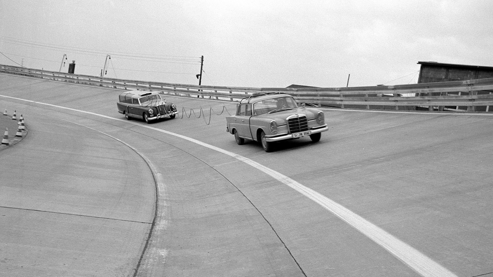 Όταν η Mercedes εφηύρε το «V-Box» των 60s