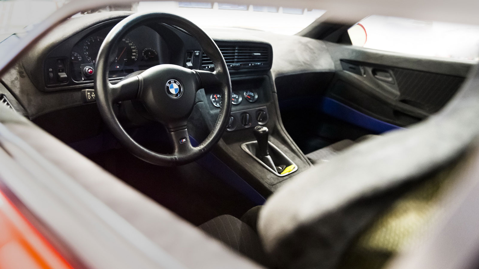 Η BMW αναπαλαίωσε την μυθική M8 E31