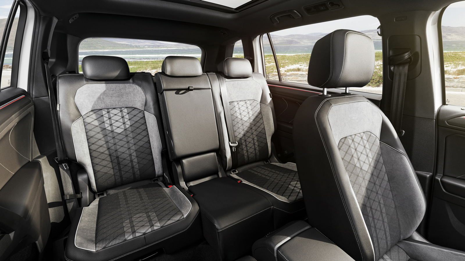 Παρουσιάστηκε το νέο VW Tiguan Allspace