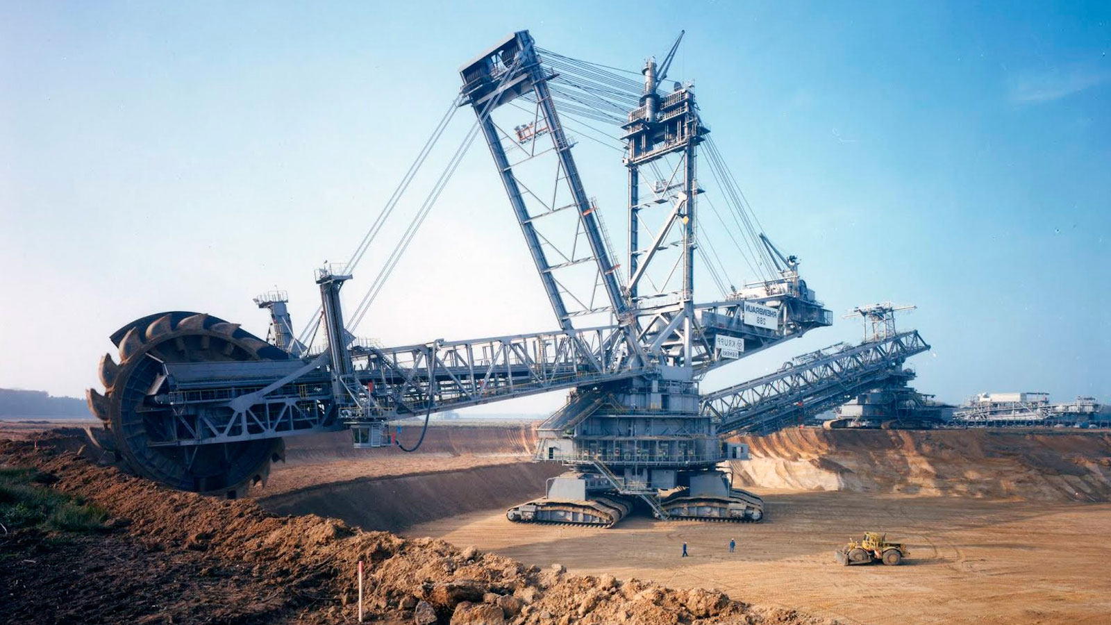 Γίγαντες των δρόμων: Τεράστια οχήματα ξηράς