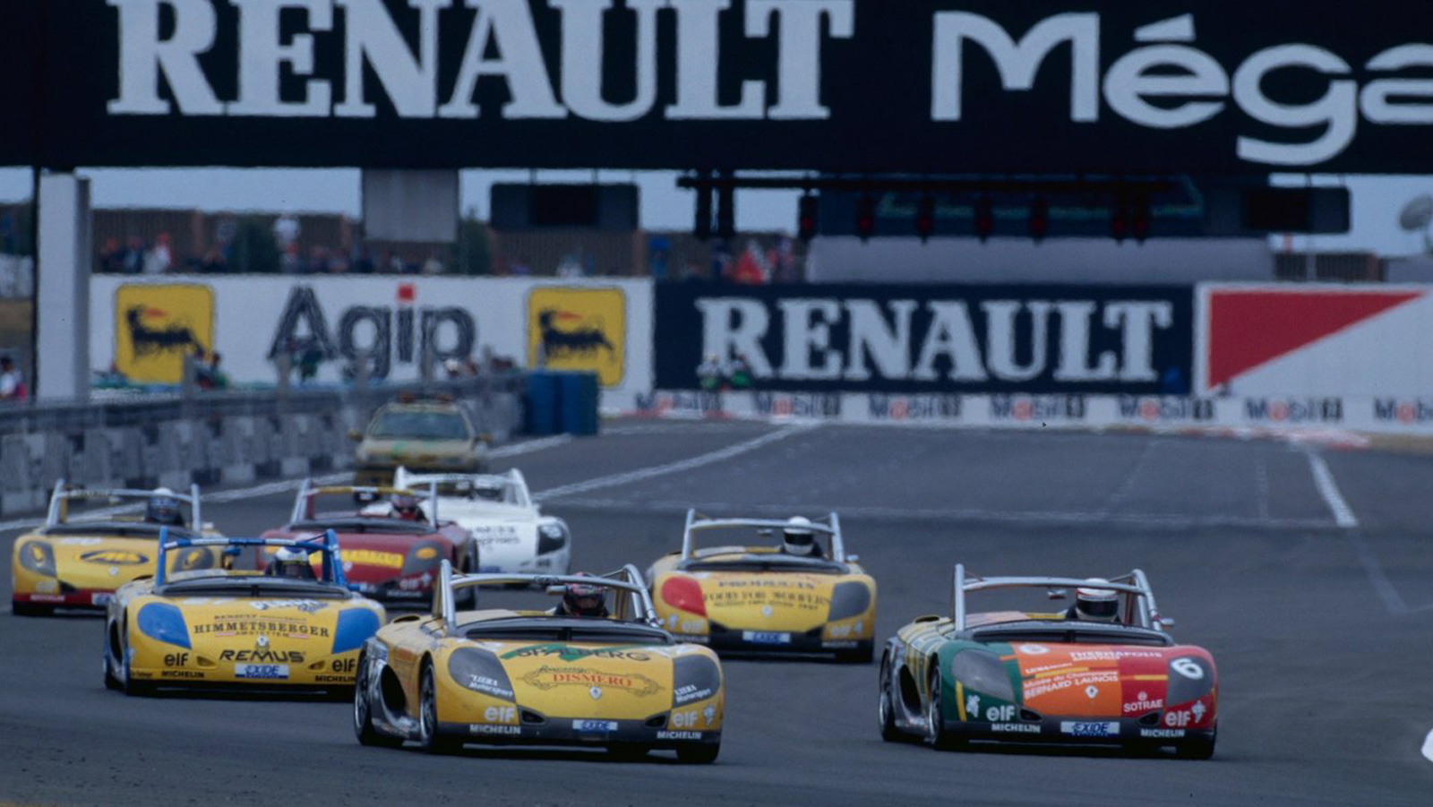 Το άγνωστο, σκληροπυρηνικό και κεντρομήχανο Renault