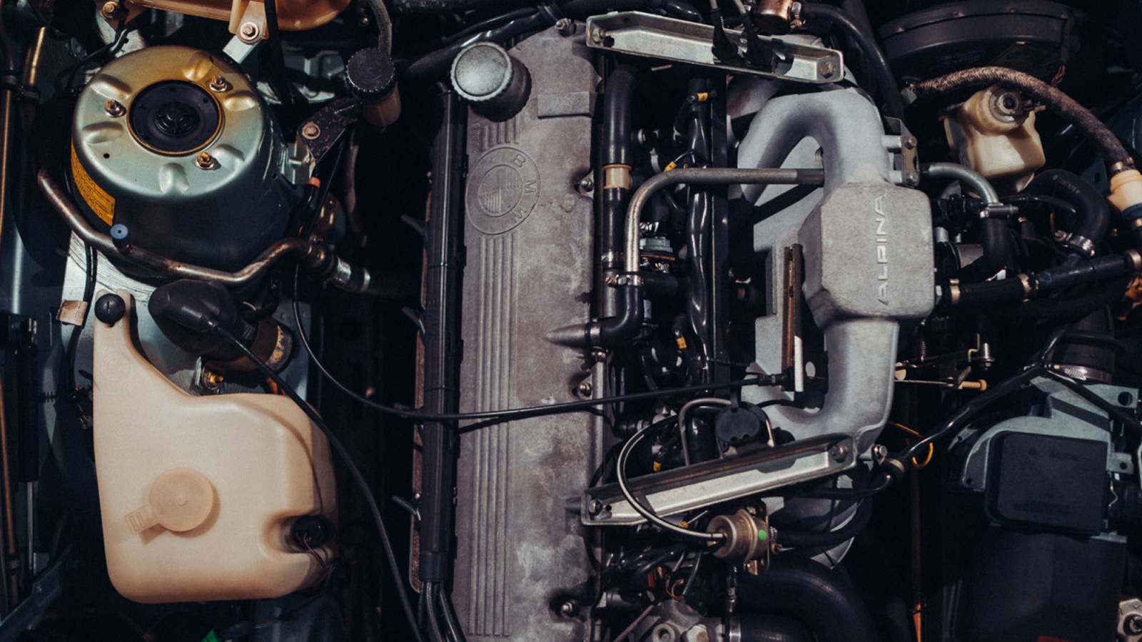 BMW 333i: Η άγνωστη «αντι-M3»