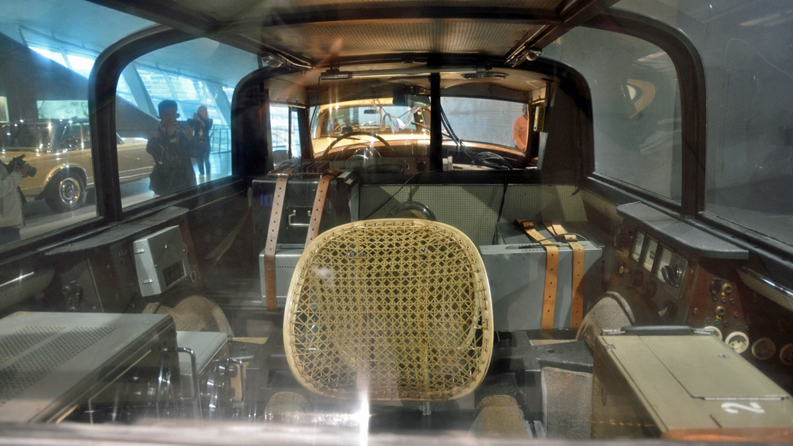 Όταν η Mercedes εφηύρε το «V-Box» των 60s