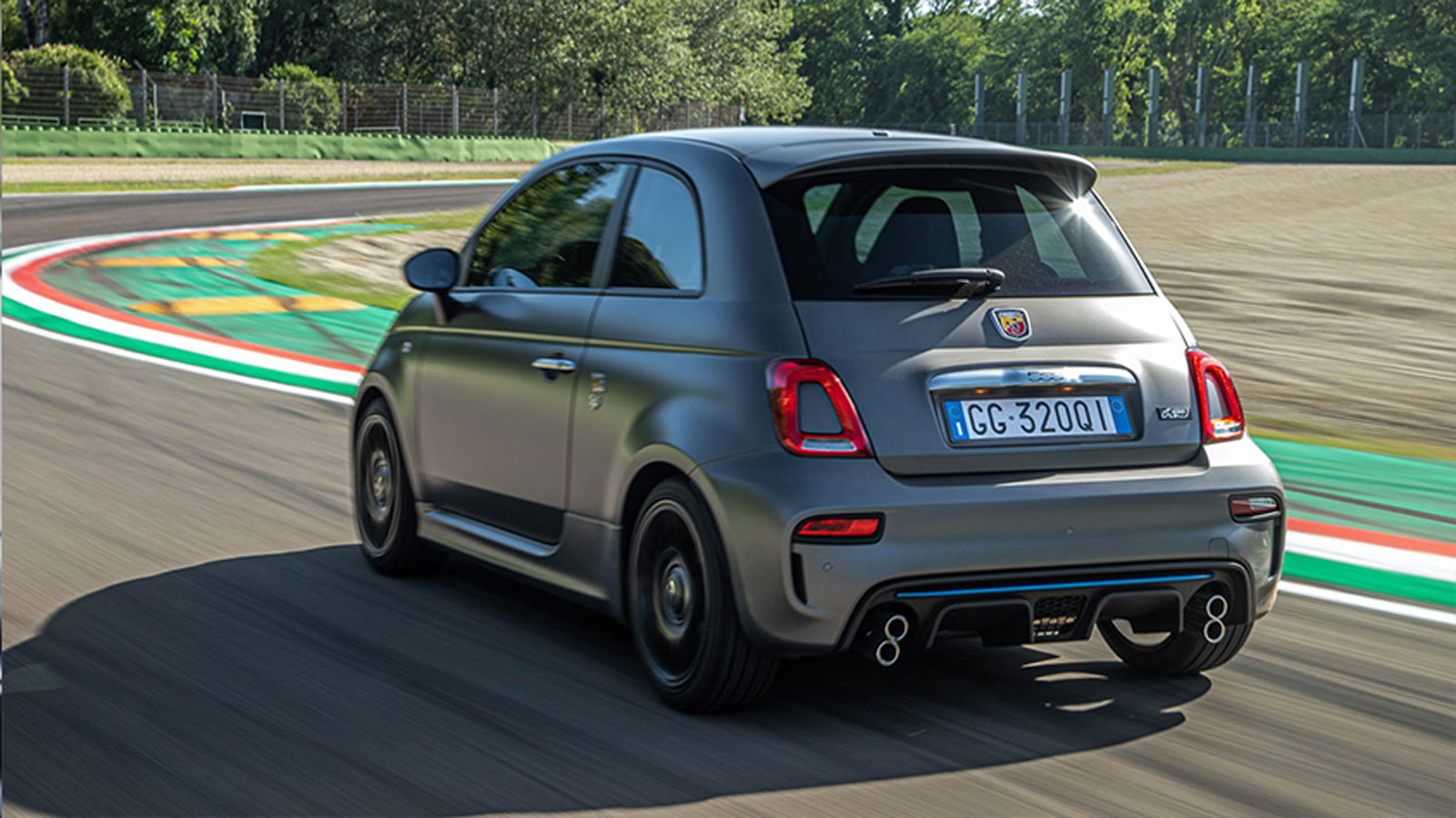 Από 22.250&euro; το επετειακό Abarth 595 στην Ελλάδα