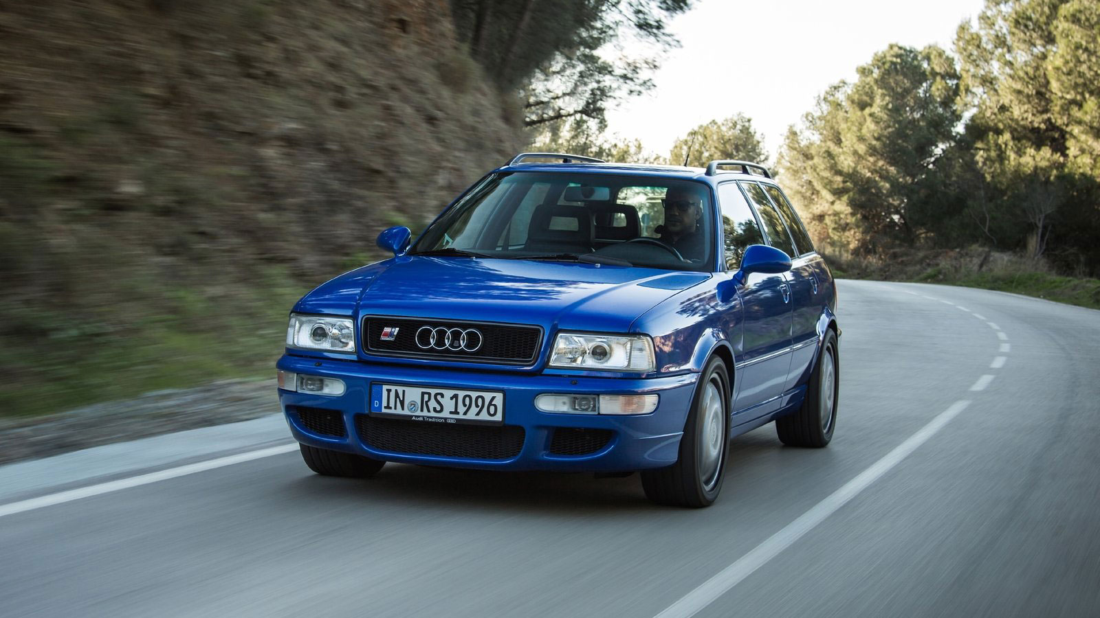 Audi RS2 Avant: Ένας θρύλος με την υπογραφή της Porsche