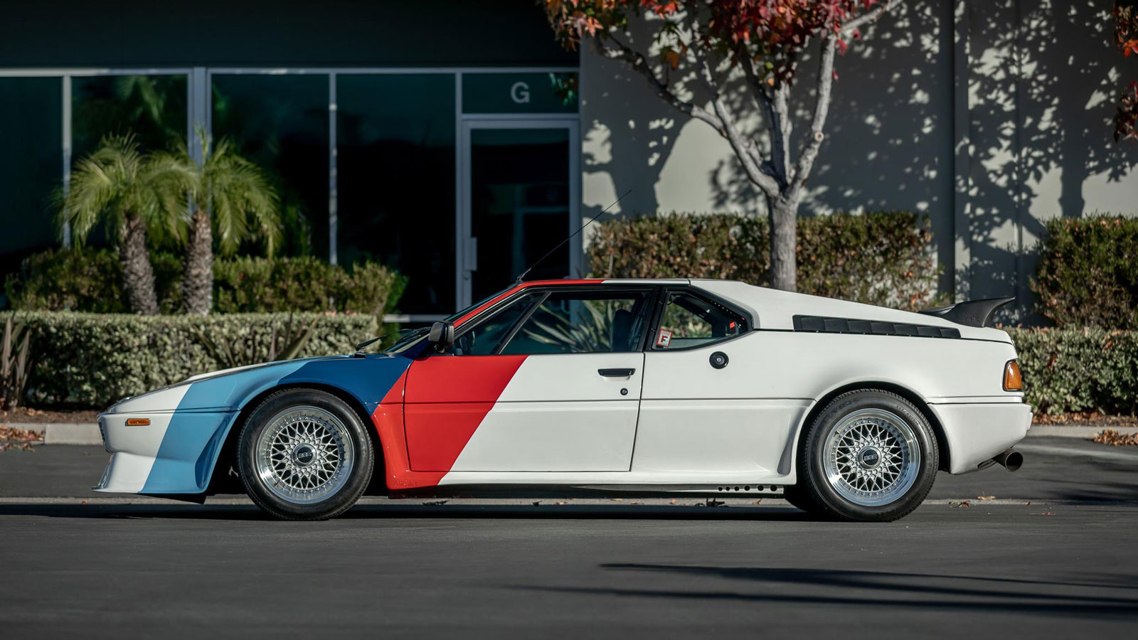 Στο σφυρί υπερσπάνια BMW M1 του Paul Walker