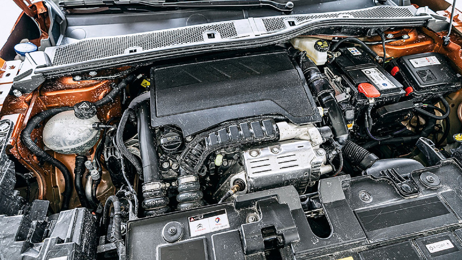 Συγκρίνουμε Citroen C4 με Ford Focus