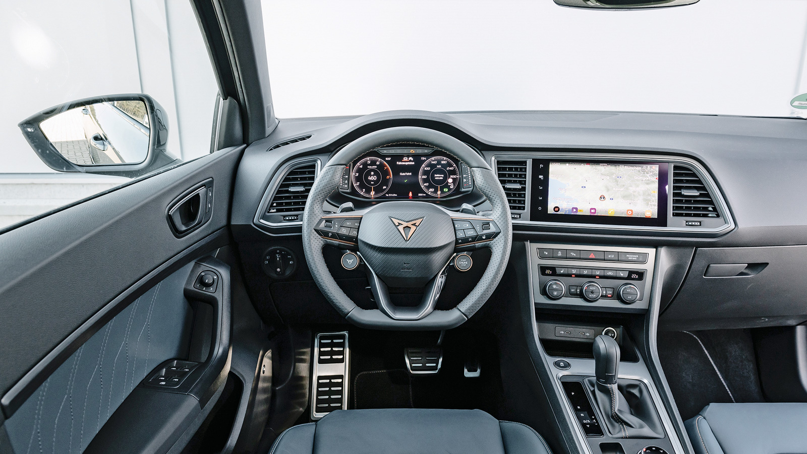 Συγκρίνουμε CUPRA Ateca με MINI Countryman JCW