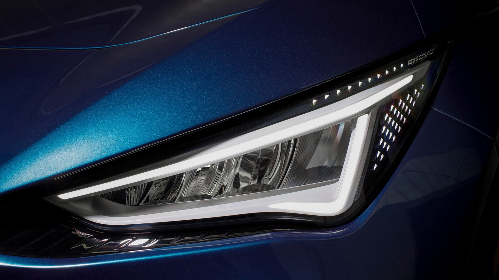 Αντίστροφη μέτρηση για το ηλεκτρικό Cupra Born