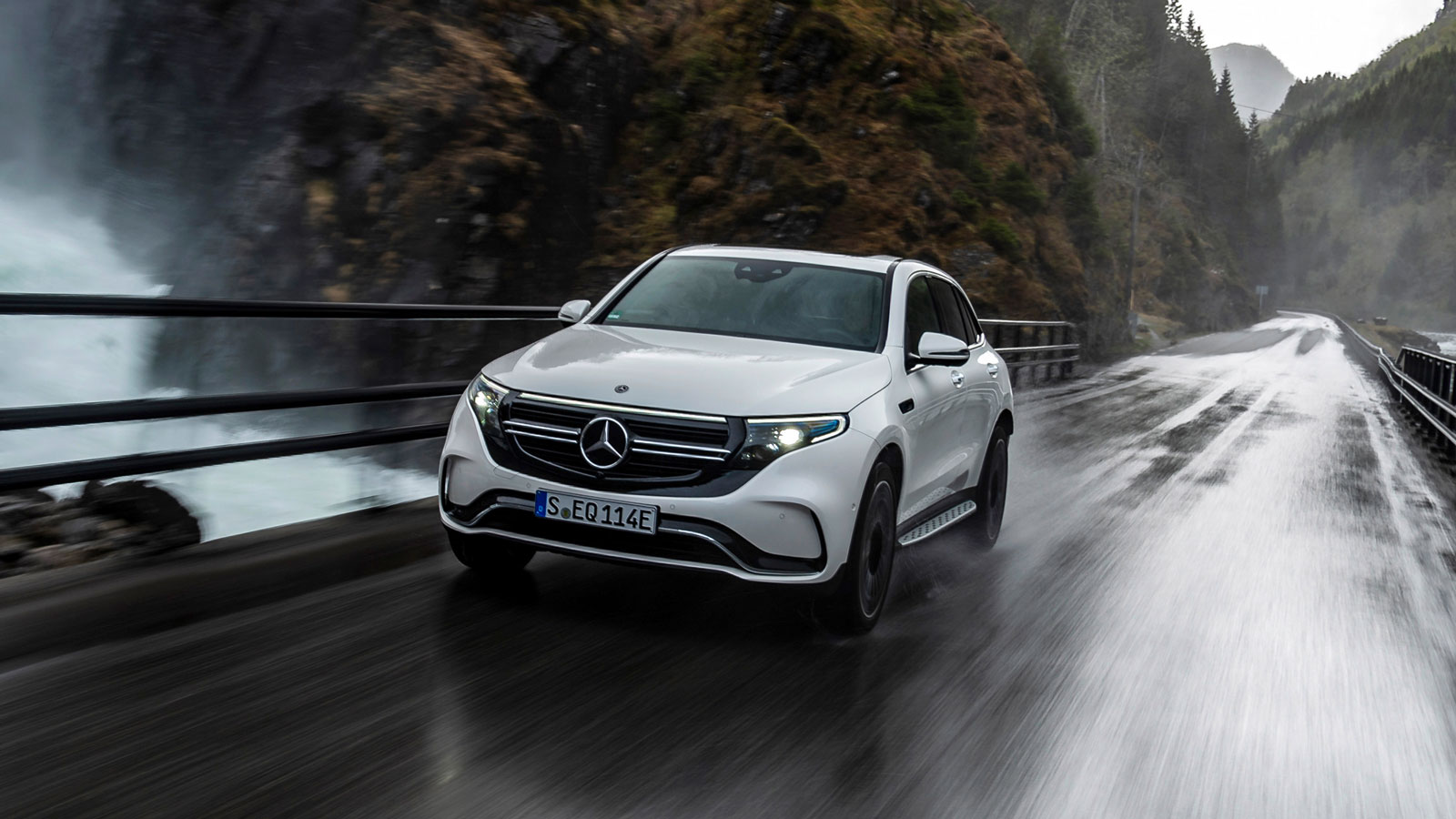 Mercedes-Benz Ελλάς: Ακόμα πιο συμφέρουσα η χρήση ηλεκτροκίνητου