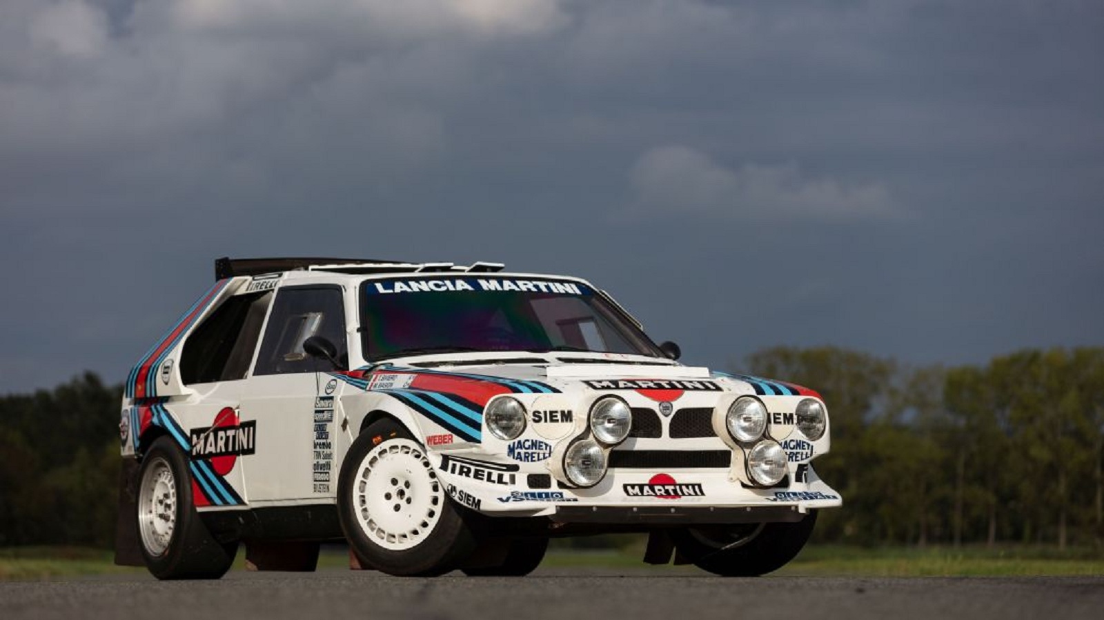 Στο σφυρί συλλογή με θρύλους του Group B