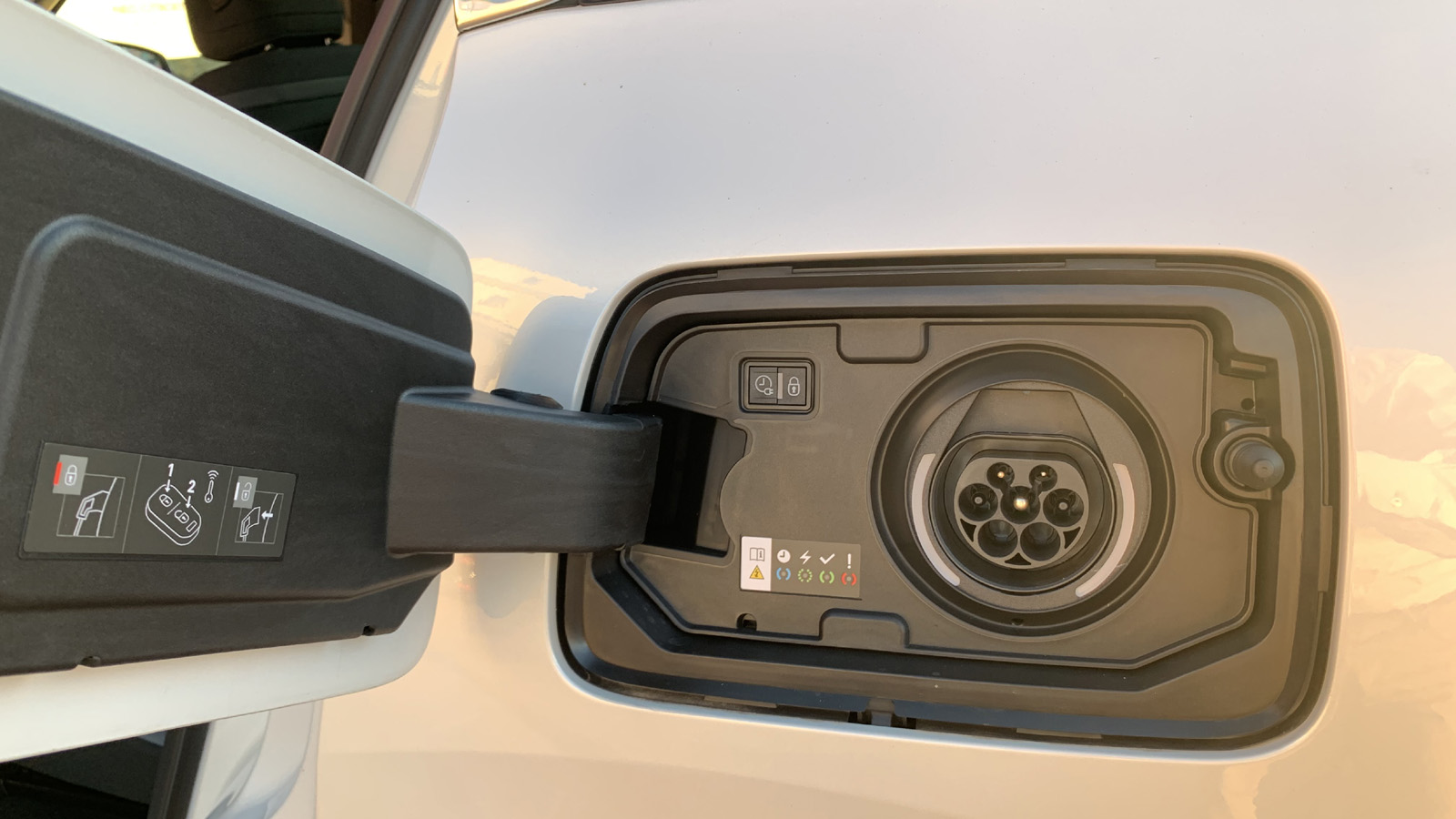 Νέο υβριδικό Citroen C5 Aircross: Κάνε Test drive στην ΩΜΕΓΑ ΕΛΛΑΣ 