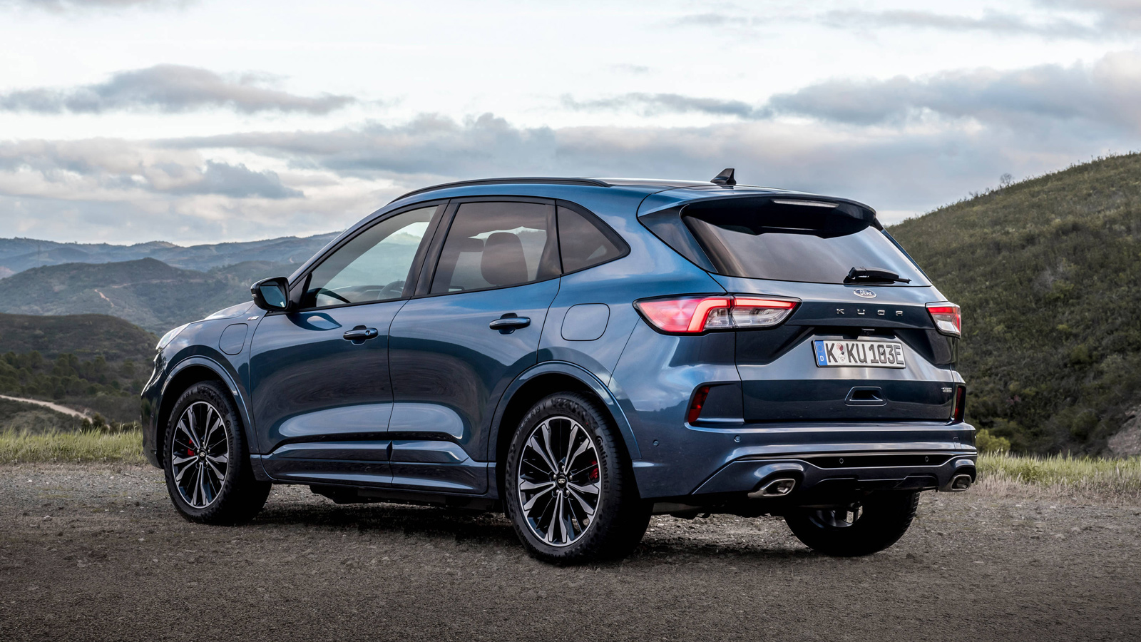 Ford Kuga: Πρωτιά σε πωλήσεις στην Plug-In κατηγορία