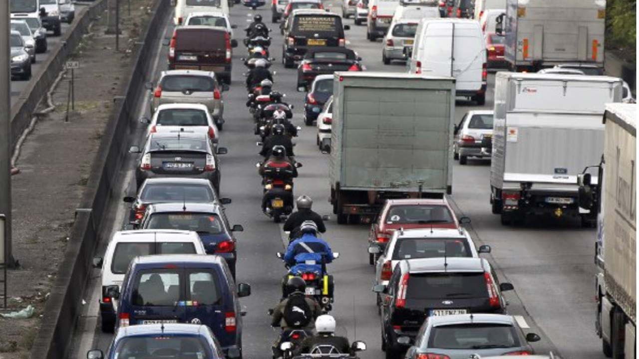 Η Ελλάδα διαθέτει τις περισσότερες μοτοσικλέτες ανά 1.000 άτομα στην Ευρώπη. 67 μοτοσικλέτες είναι ο μέσος όρος, ανά 1.000 άτομα, ενώ στην Ελλάδα ο μέ