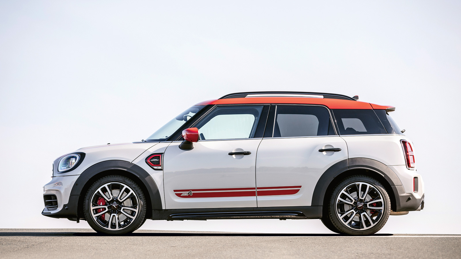 Συγκρίνουμε CUPRA Ateca με MINI Countryman JCW