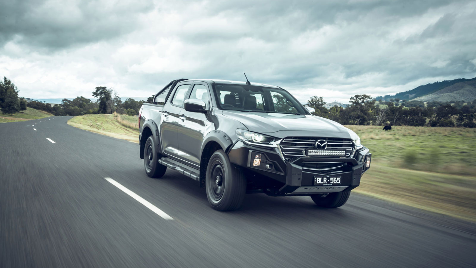 Τίποτα δε μπορεί να σταματήσει αυτό το Mazda BT-50 