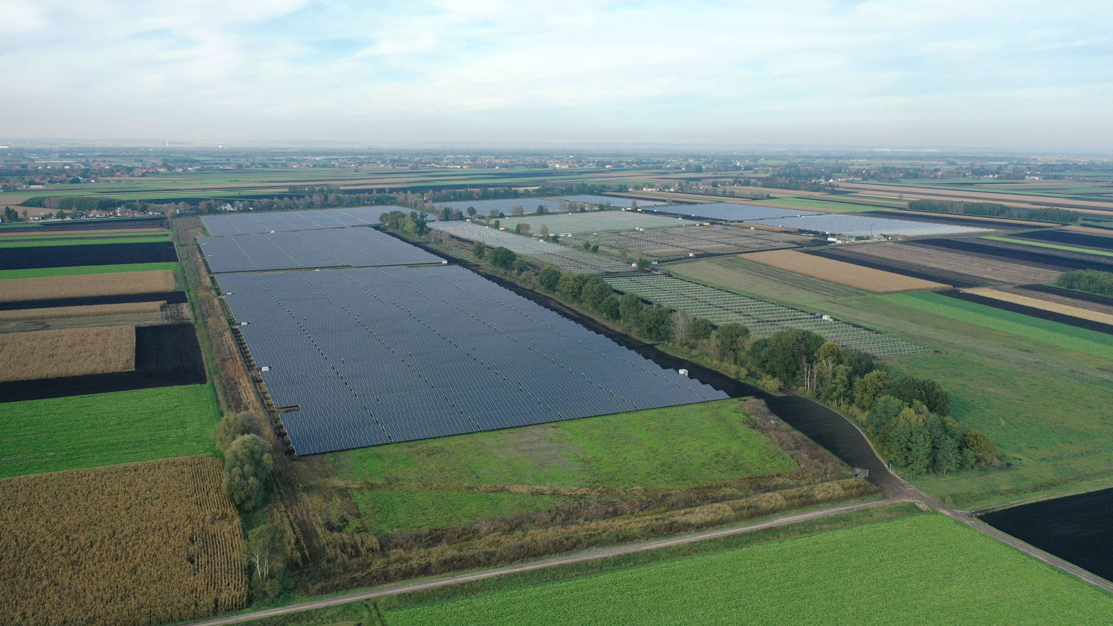 Mercedes-Benz: Ρεύμα μόνο από ανανεώσιμες πηγές