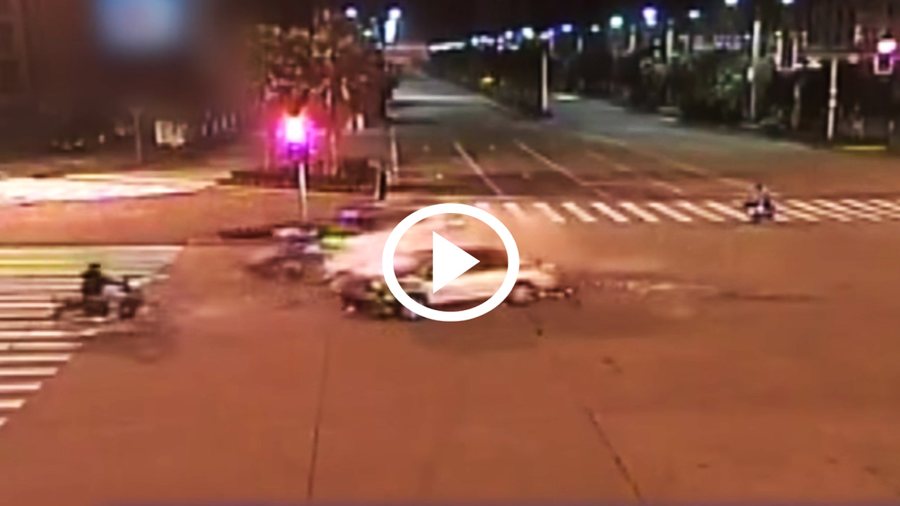 Μηχανόβιος έγινε κορίνα του Bowling [video]