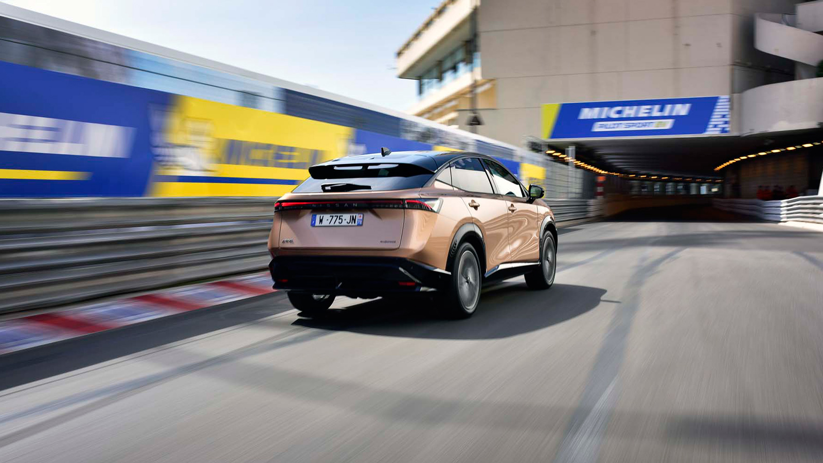 Το ηλεκτρικό Nissan Ariya σε ρόλο μονοθεσίου 