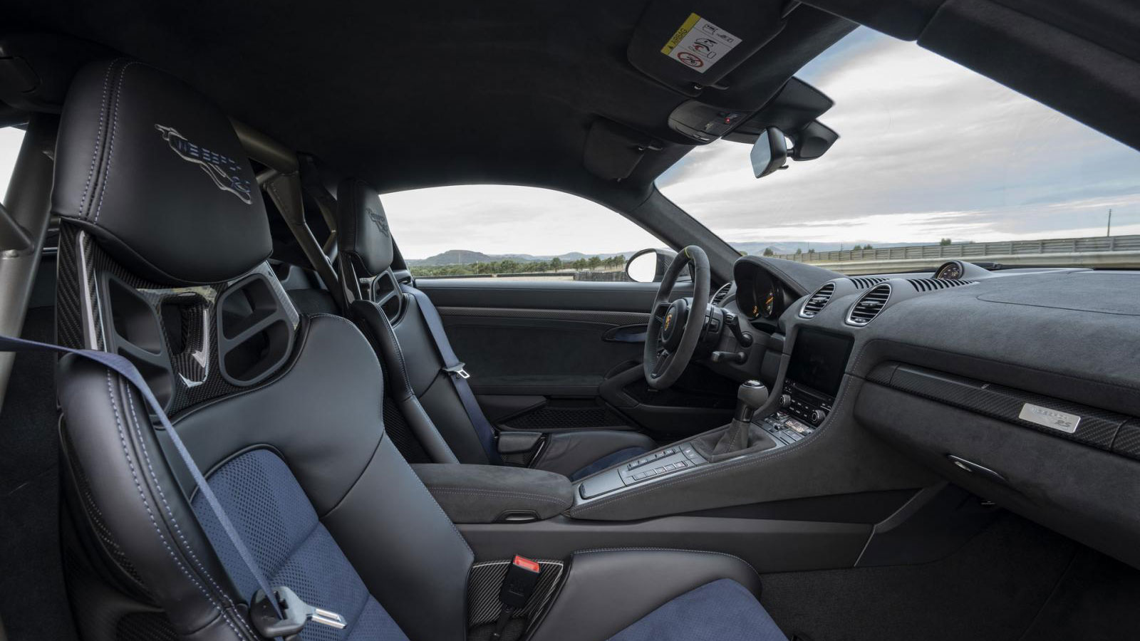 Porsche 718 Cayman GT4 RS: Το «όπλο» των 500 ίππων