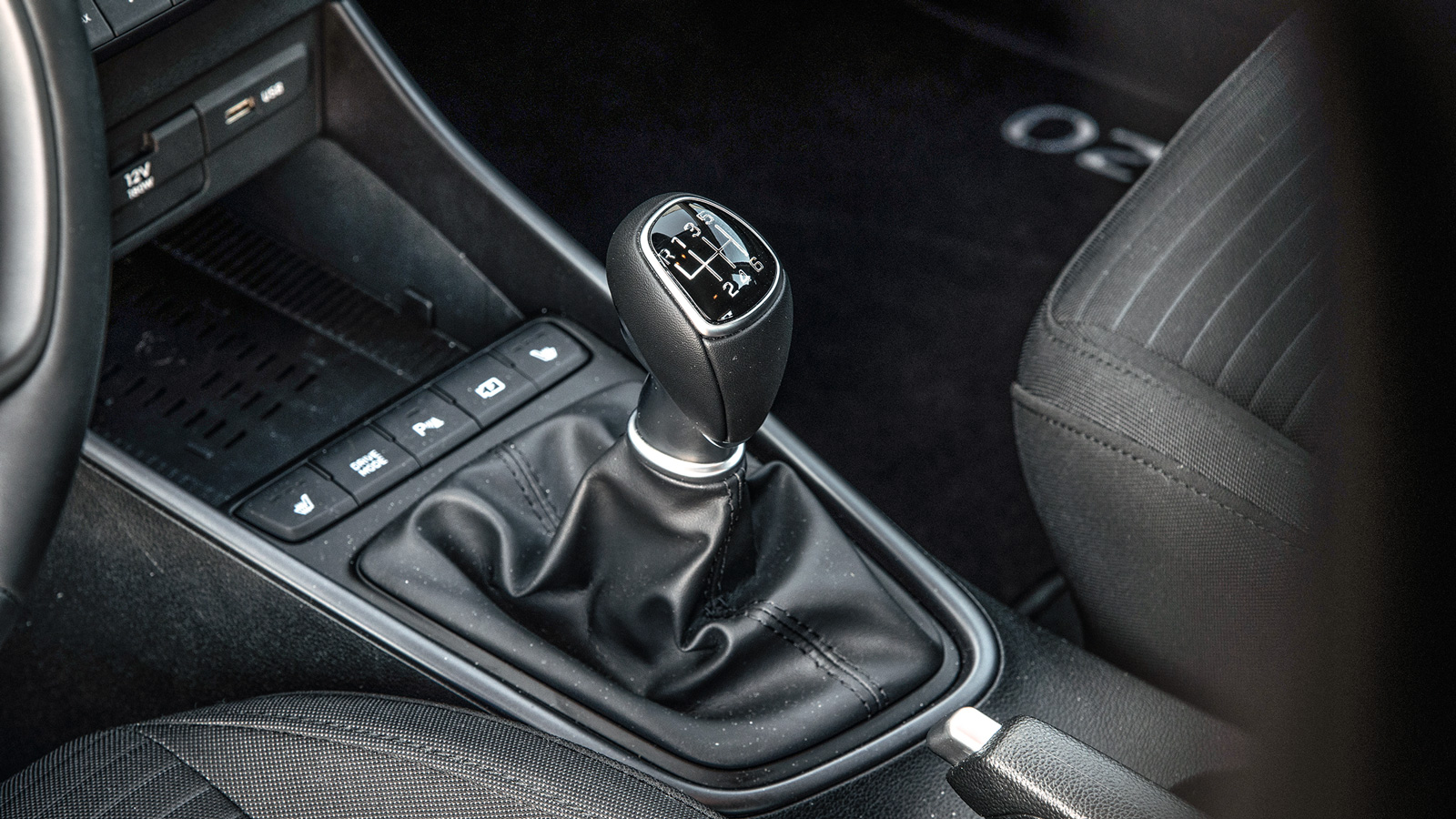 Συγκρίνουμε Dacia Sandero TCe με Hyundai i20 T-GDI