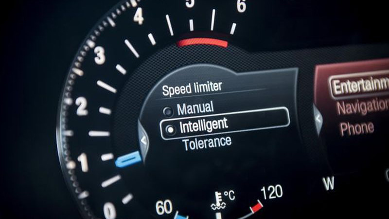 Θα βάλουν και Κόφτη επιτάχυνσης;