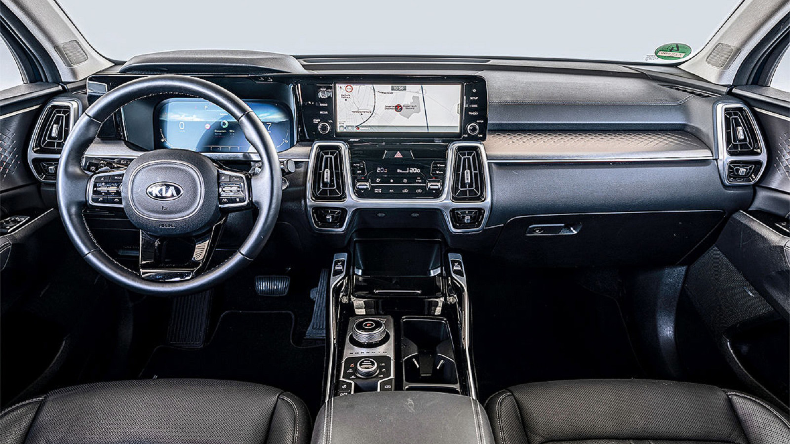 Αμιγώς υβριδικά ή plug-in-hybrid;