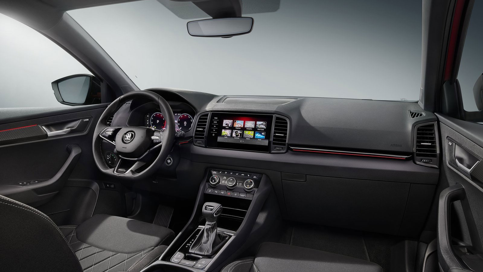 Το ανανεωμένο Skoda Karoq συνεχίζει την επιτυχημένη πορεία του