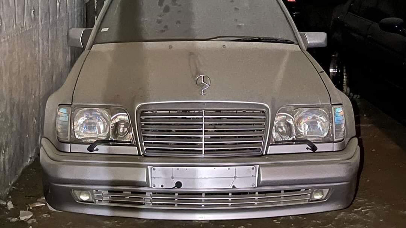 Αυτή η αποθήκη είναι ο παράδεισος των «petrolheads»