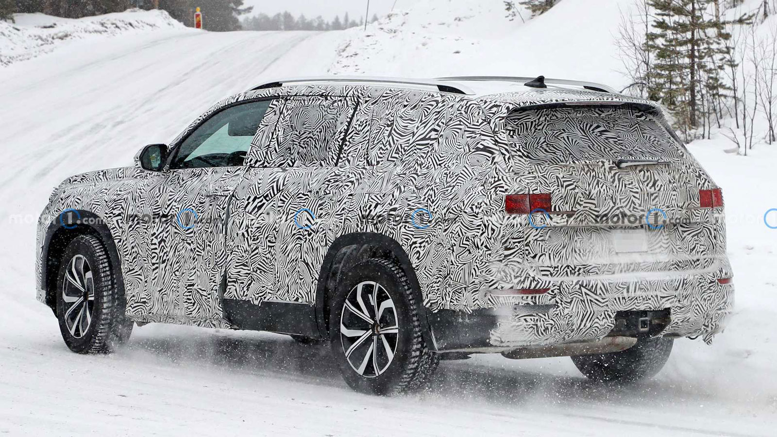 Αντίστροφη μέτρηση για το θηριώδες Audi Q9 