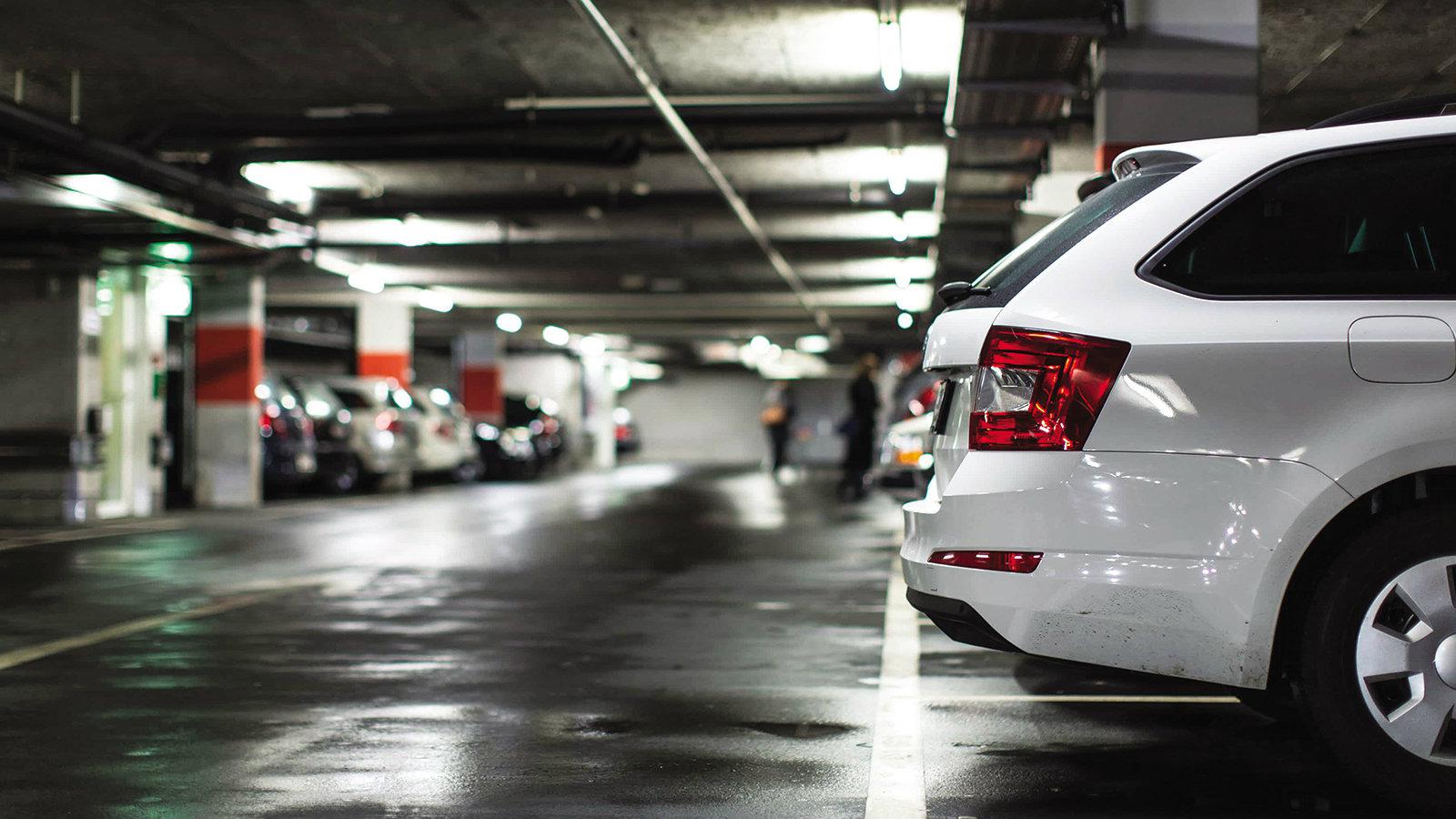 Δωρεάν στάθμευση για Hybrid και Ηλεκτρικά 