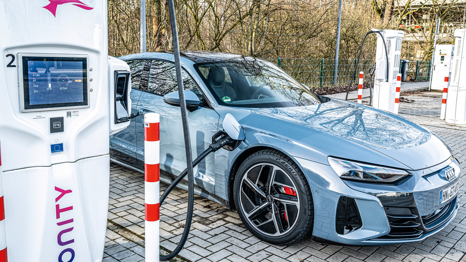 Οδηγούμε νέο Audi e-tron GT