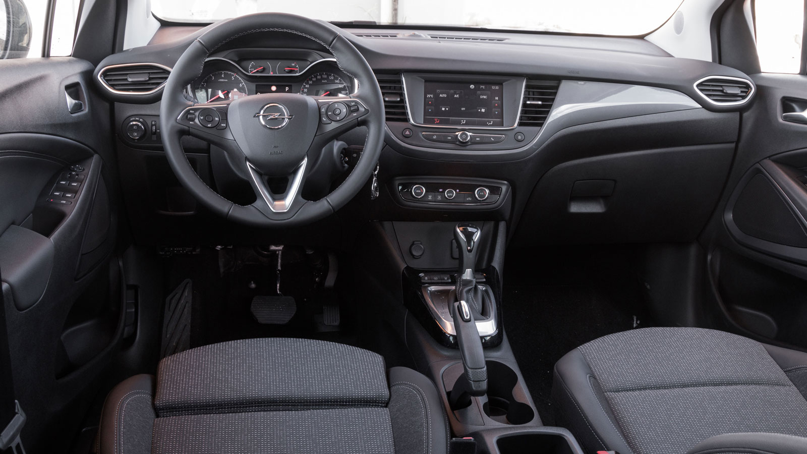 Opel Crossland: Με Opel Vizor μάσκα και πετρελαιοκινητήρα 120 ίππων