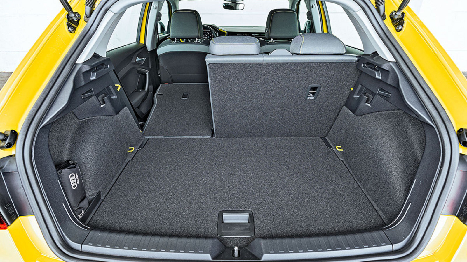 Κινητήρες - Εσωτερικό - Χώρος αποσκευών