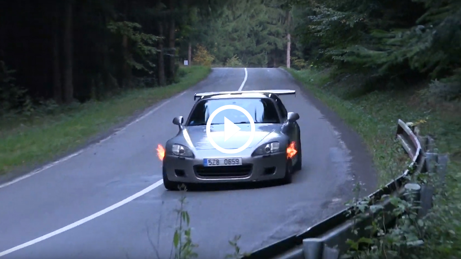 Honda S2000 «λυσσάει» μανιασμένα σε ανάβαση [video]