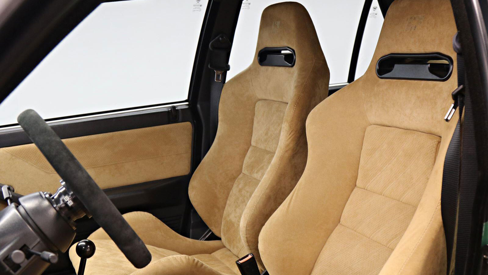 Εξαψήφιο ποσό για μία απίστευτη Lancia Delta Integrale 