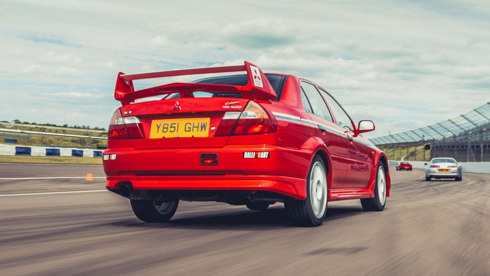 Φόρος τιμής στο «απόλυτο» Mitsubishi Lancer Evo 