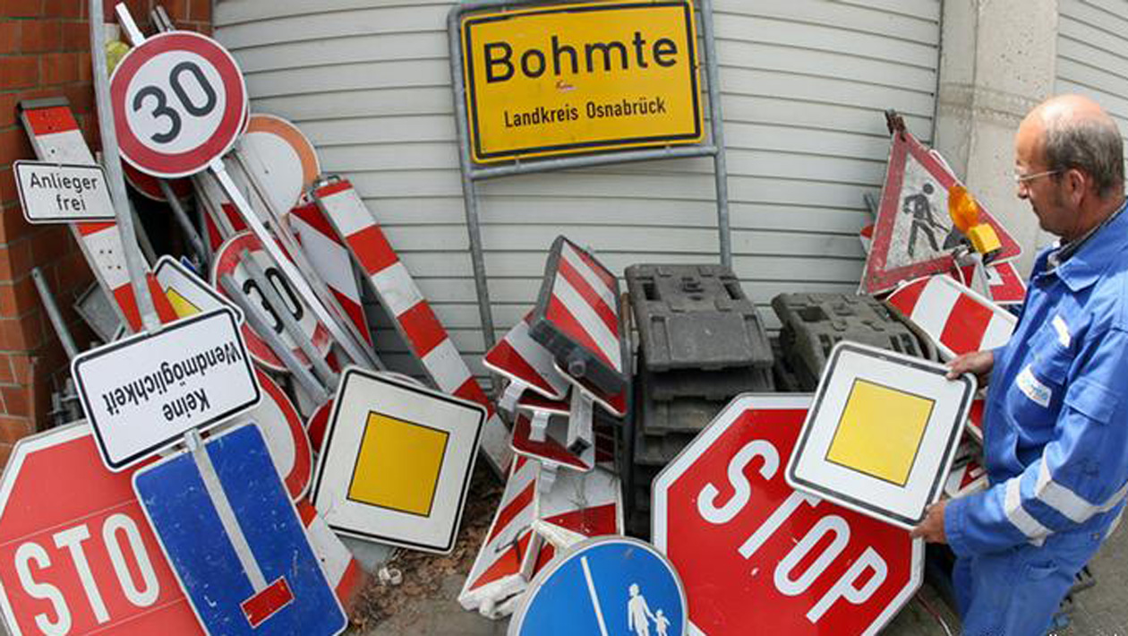 Οδήγηση χωρίς φανάρια και πινακίδες σήμανσης 