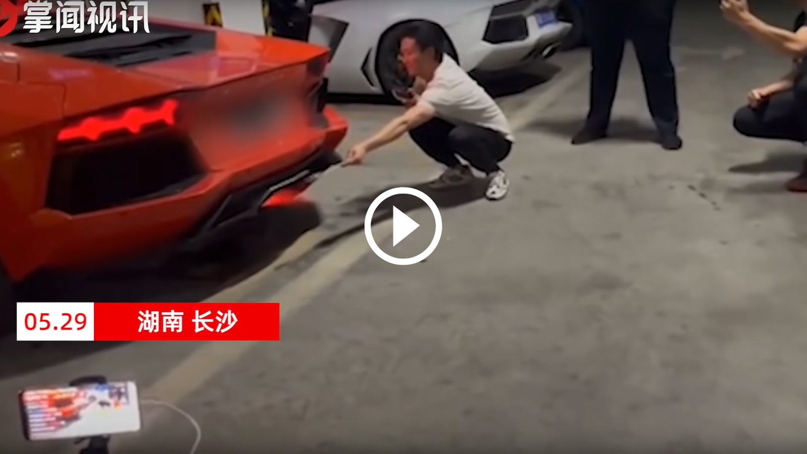 Πήγε να ψήσει kebab με την Lamborghini και τσίκνισε το μοτέρ! [video]