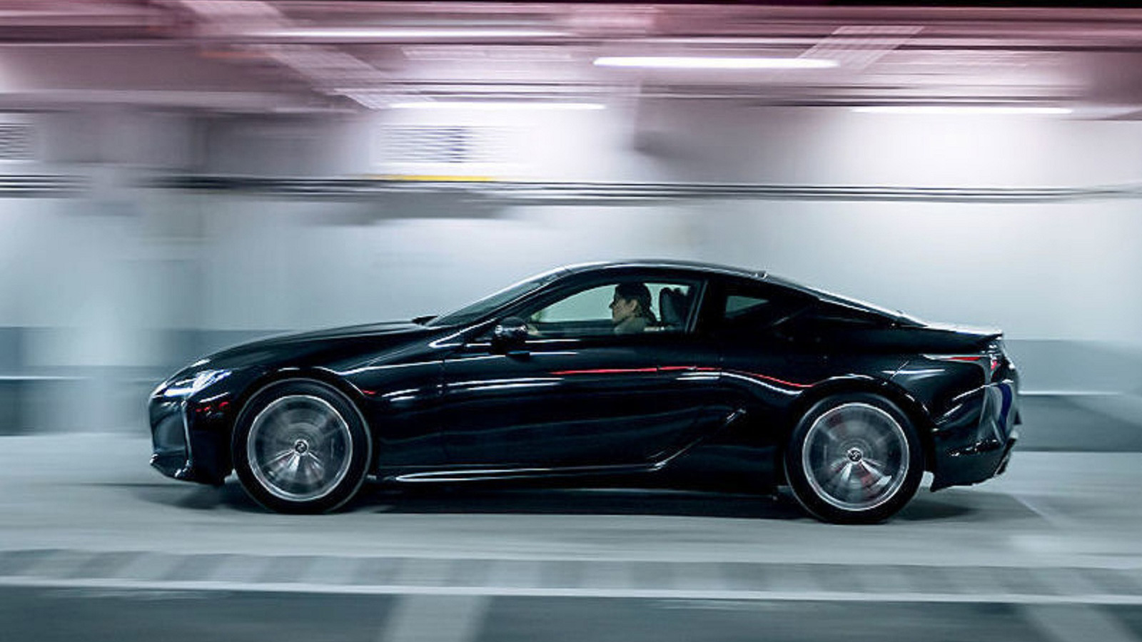 Οδηγούμε 8 «κτήνη» με V8 μοτέρ