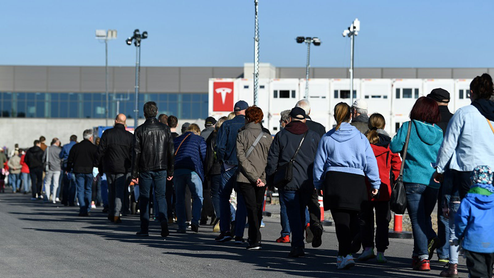 Tesla: Θέλει να φτιάχνει 10.000 αυτοκίνητα/εβδομάδα στο Βερολίνο