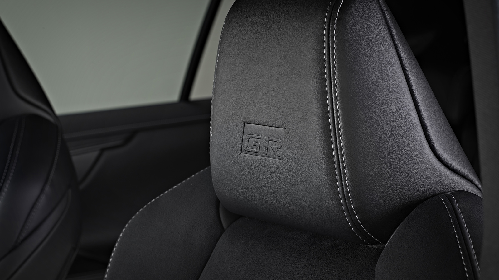 Νέα GR Sport έκδοση για το RAV4 από την Toyota