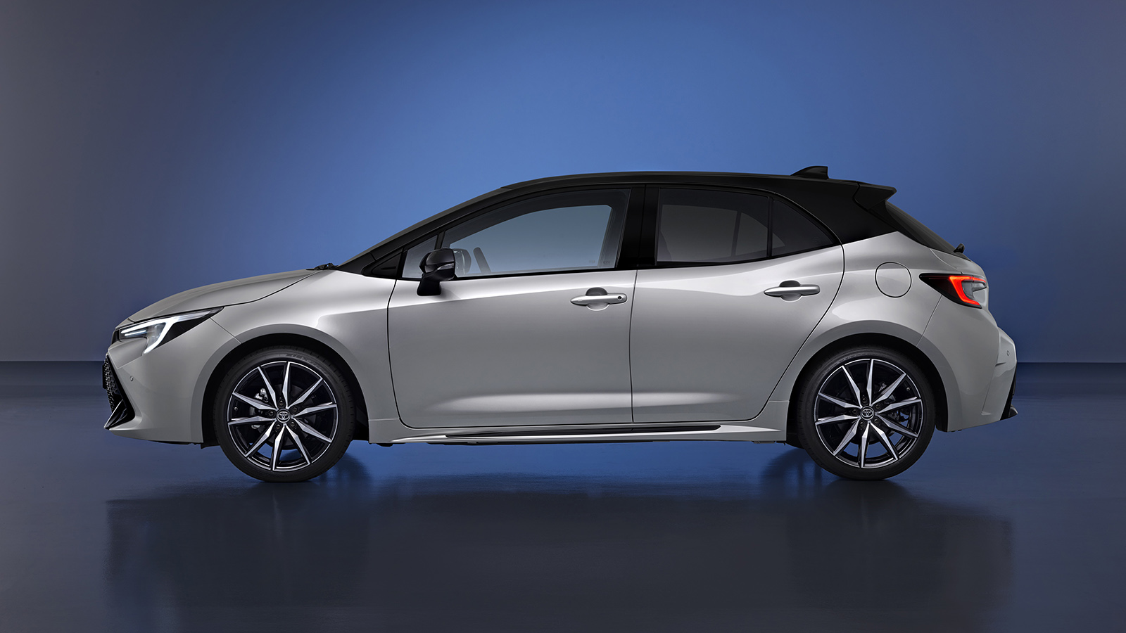 Νέα Toyota Corolla με 196 ίππους και πιο hi-tech