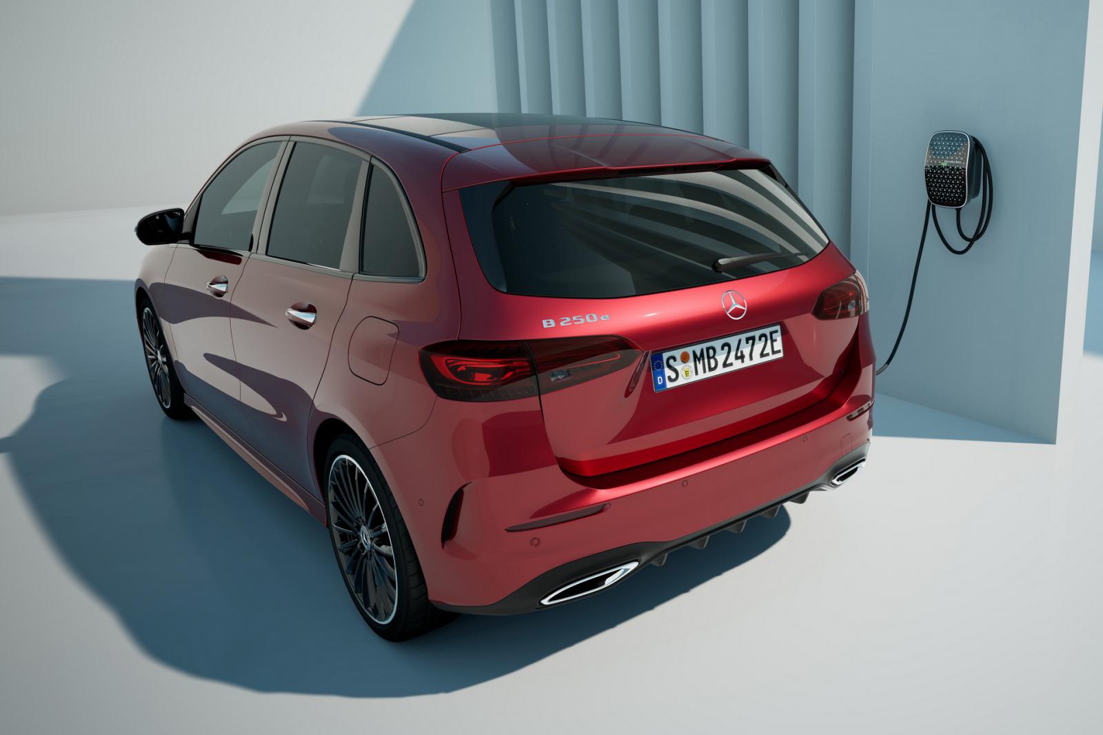 Mercedes B-Class: Παρουσιάστηκε φρεσκαρισμένη