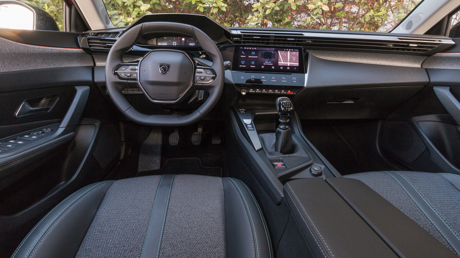 Να πάρω BMW 116i ή Peugeot 308;